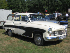 Wartburg 311 Campinglimousine bei Oldtimertreffen